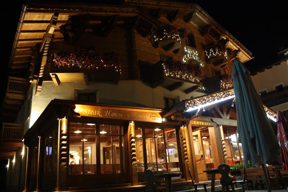 Hotel Helvetia Livigno Exterior foto